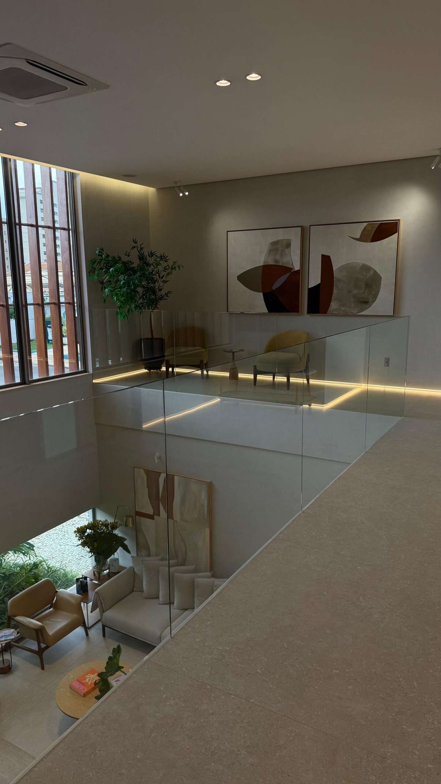 e3198988-1388-495d-98db-75296da5c124